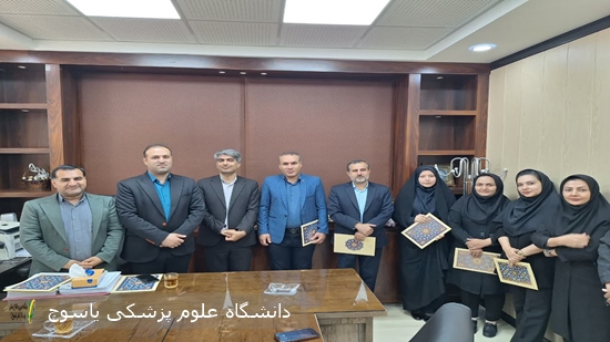 تجلیل-ازاساتید-مجمع-اموزش-عالی-سلامت-گچساران-در-بزرگداشت-روز-معلم-و-استاد-